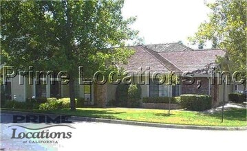 Building Photo - 401 Kingston Ct