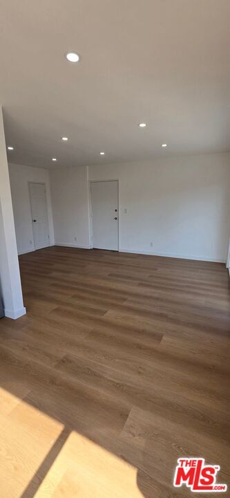 Foto del edificio - 1308 N Poinsettia Pl