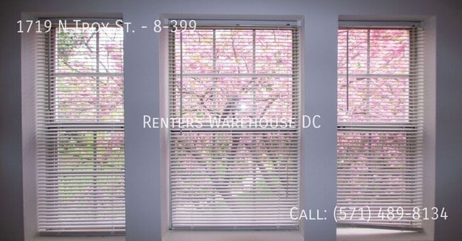 Photo - 1719 N Troy St House