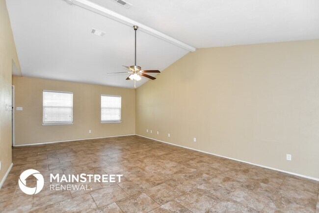 Building Photo - 1724 Panola Dr