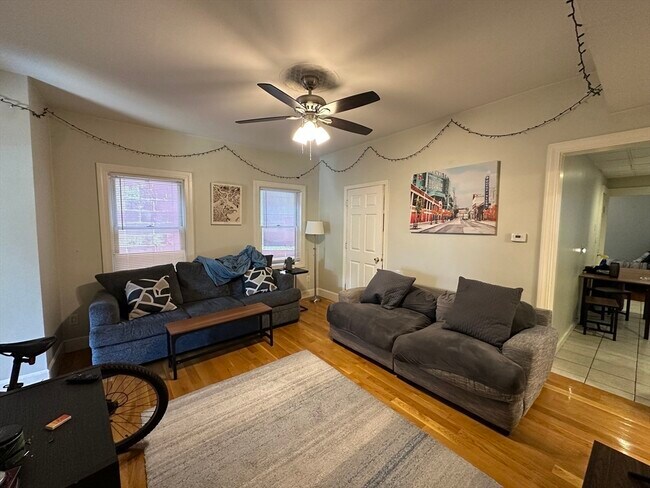 Foto del edificio - 602 Dorchester Ave