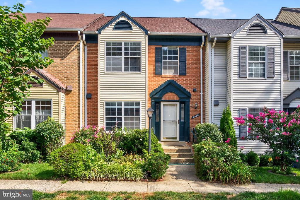 Primary Photo - 6076 Heatherwood Dr