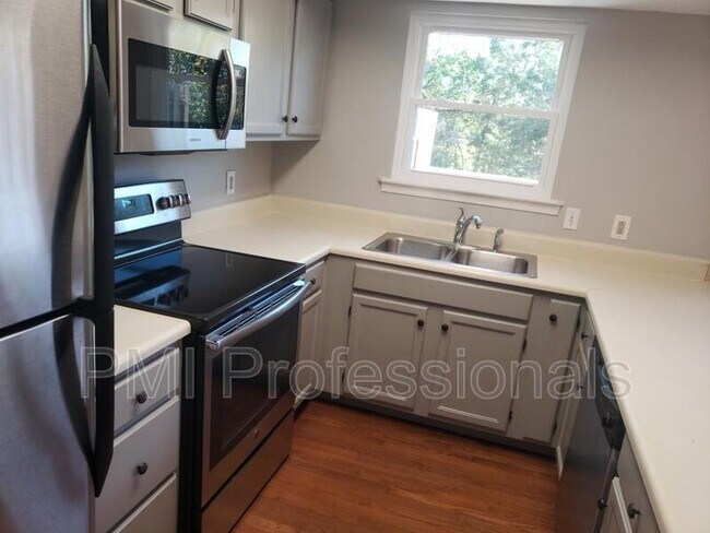 Foto del edificio - 354 Huntington Ridge Dr