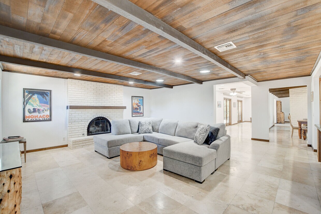 Foto principal - 408 Lacy Ln