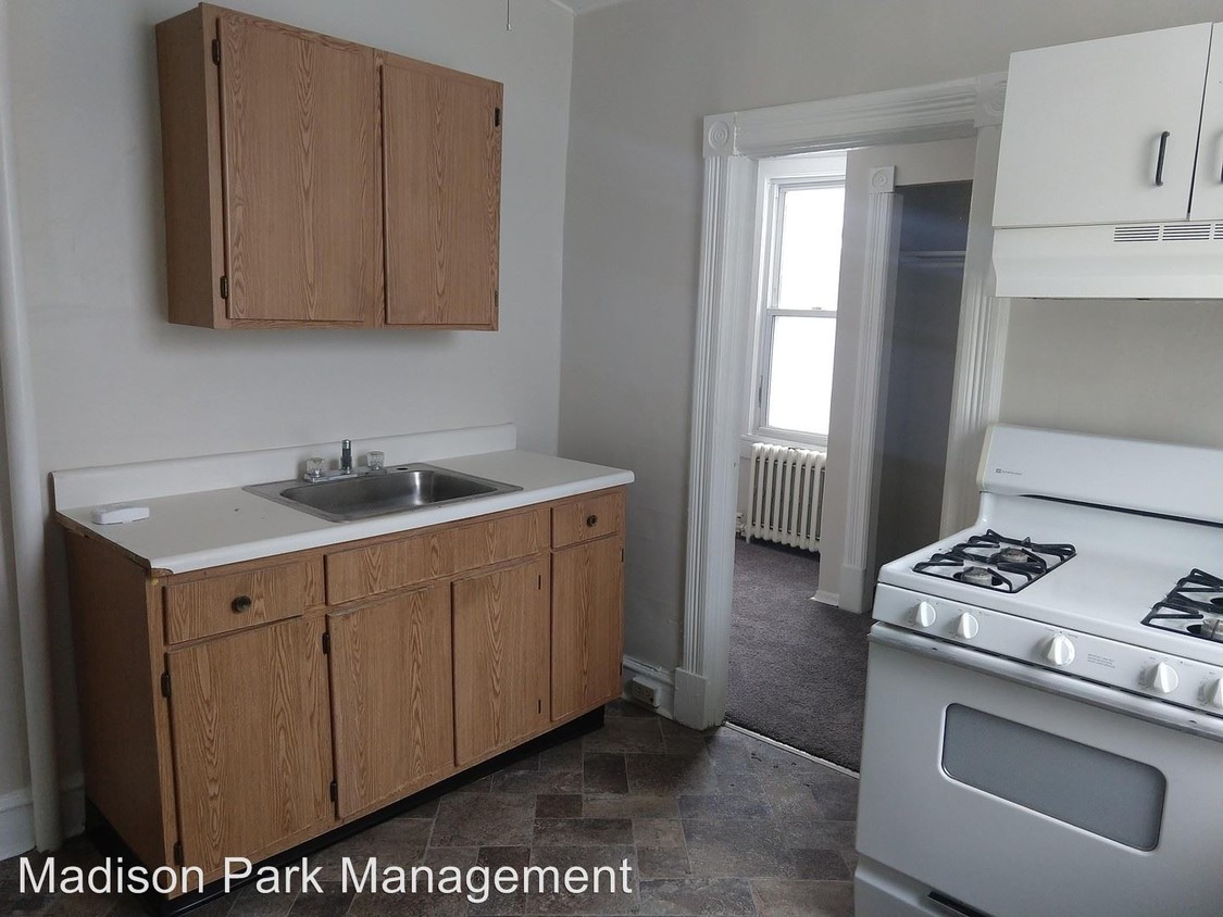 Foto principal - 118-120 S Lake Ave