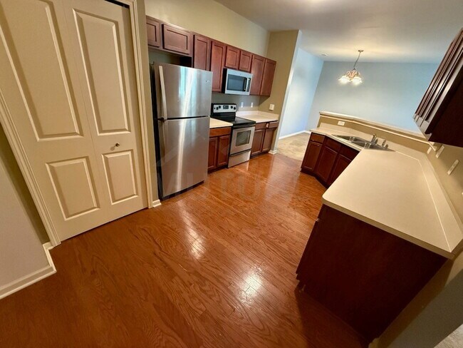 Foto del edificio - 47576 Pembroke Dr