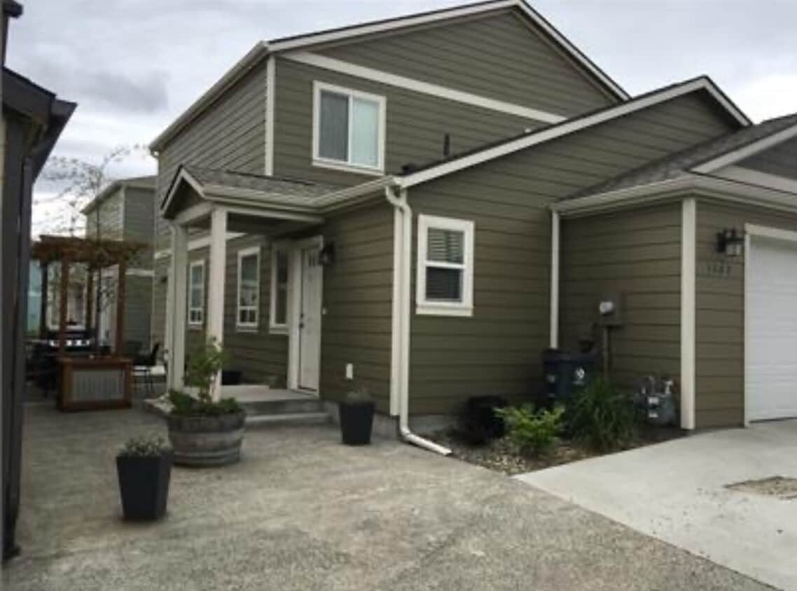Primary Photo - 1107 Hourglass Ln