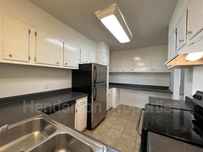 Foto del edificio - 2632 Park Rd