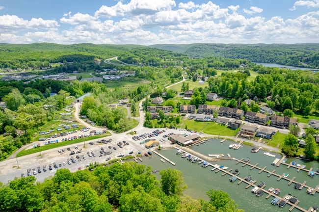 Building Photo - 607 Mariner Village