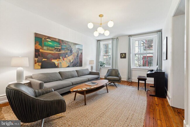 Building Photo - 333 S Smedley St
