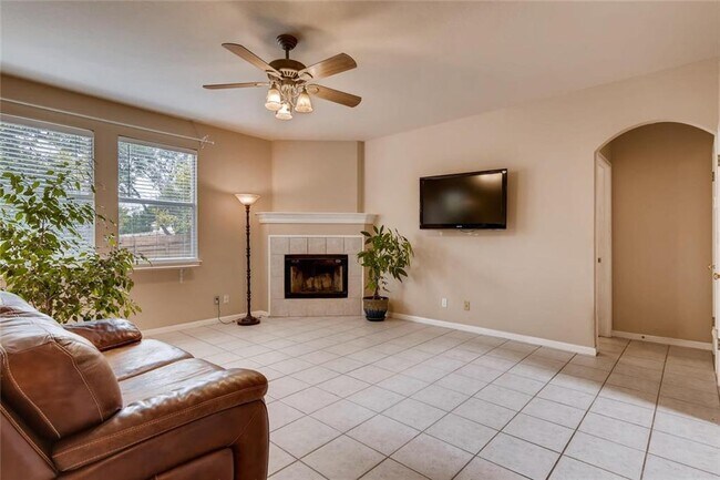 Foto del edificio - 8301 Red Willow Dr