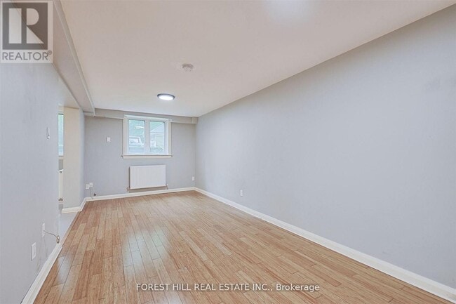 Building Photo - 345 Walmer Rd