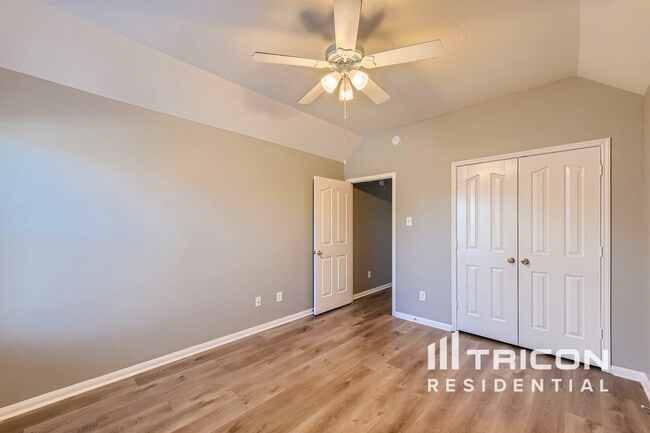 Foto del edificio - 7506 Parkcross Pl