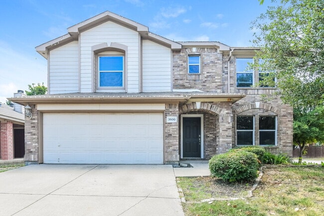 Building Photo - 3500 Bandera Ranch Rd