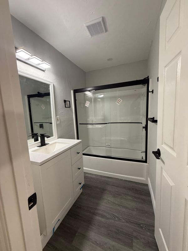 Building Photo - 130 Cascade Ave SE