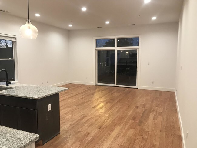 Foto del edificio - 2100 E Cary St