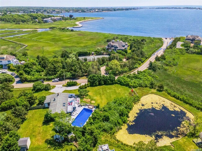 Foto del edificio - 9 Tanners Neck Ln