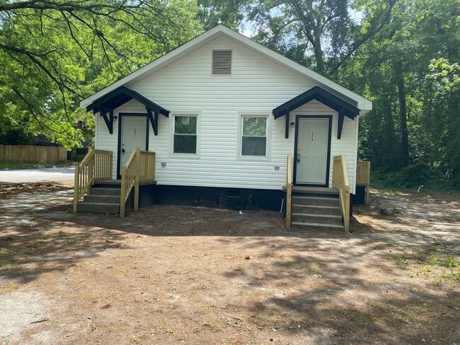 Primary Photo - 529 Rose St