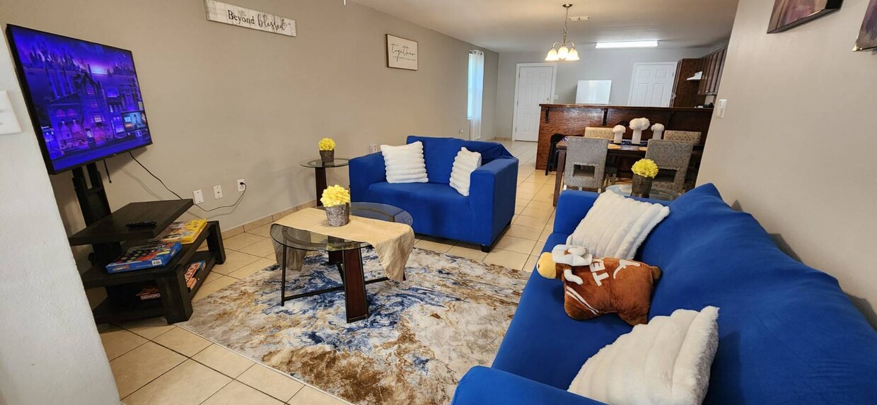 Foto principal - 402 S 34th St