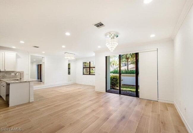 Foto del edificio - 7761 Bristol Cir