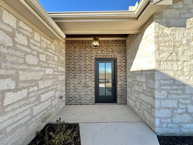 Foto del edificio - Viewable Now by Appointment Only!