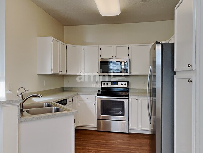 Foto del edificio - 120 Bluffton Rd