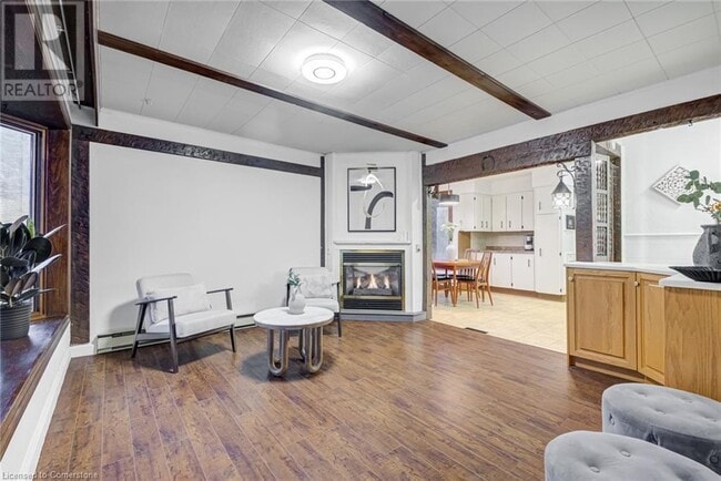 Building Photo - 32 Valleyview Dr
