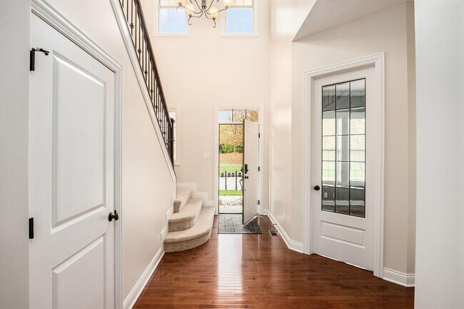 Foto del edificio - 6681 Hobbs Landing Dr E
