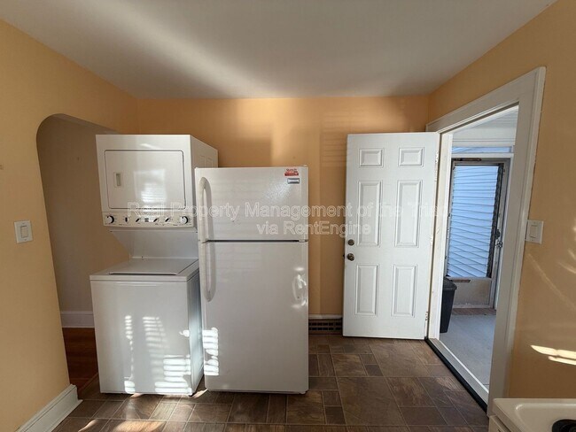 Foto del edificio - 1735 Polo Rd