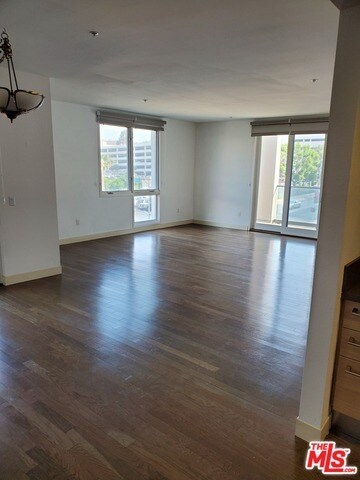 Building Photo - 1234 Wilshire Blvd