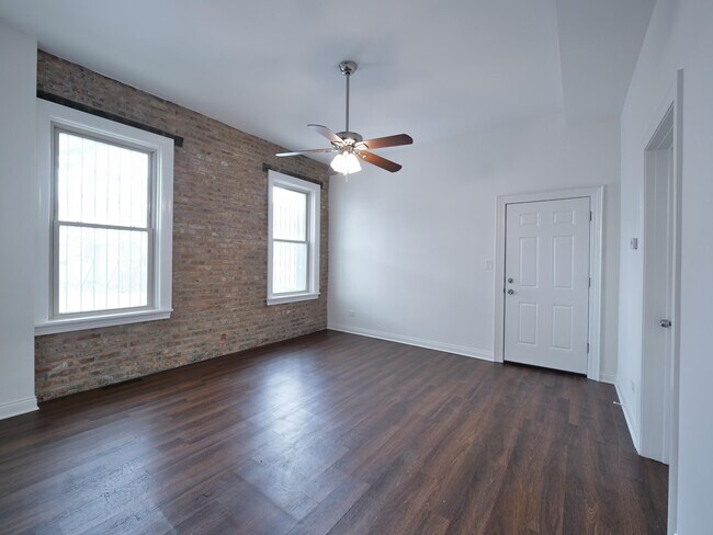 Foto del edificio - 3156 N Central Park Ave