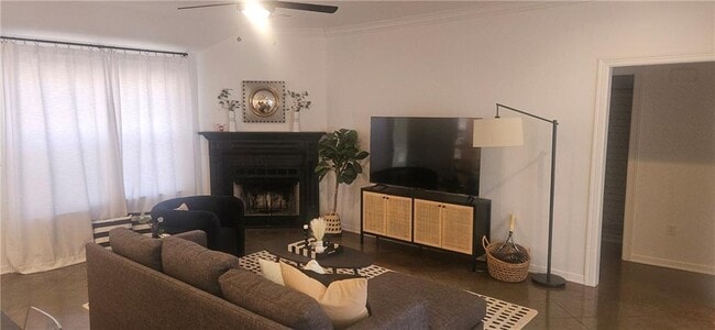 Building Photo - 1290 N Sang Ave