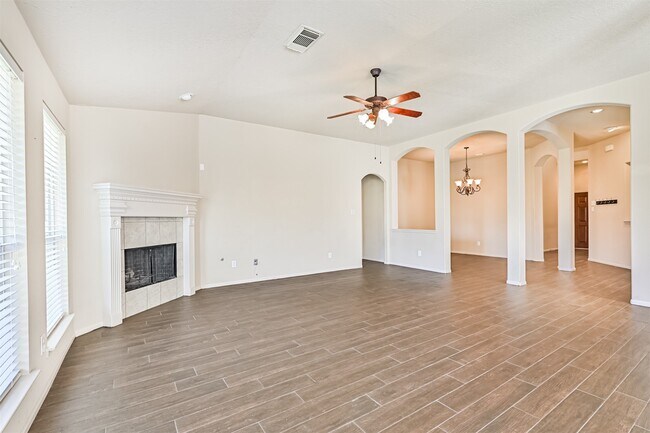 Foto del edificio - 2006 Plantain Lily Ct