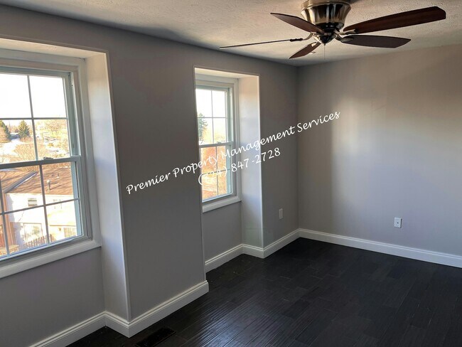 Foto del edificio - 208 Bonnie Brae Dr