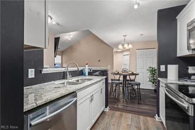 Building Photo - 14722 Lenox Dr