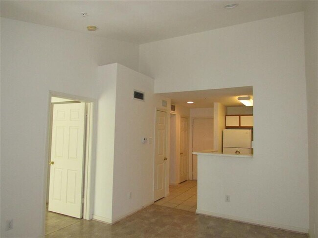 Building Photo - 3231 Allen Pkwy