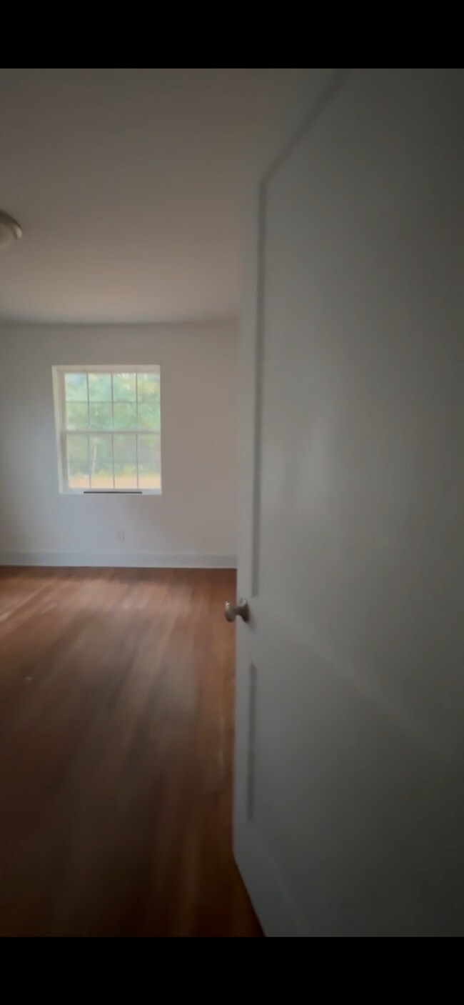 Foto del edificio - 407 N Parker St