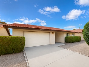 Building Photo - 64319 Doral Dr
