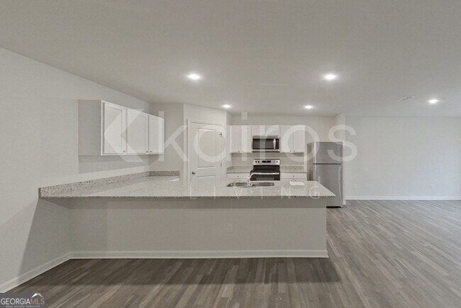 Building Photo - 120 Rock Run Trl