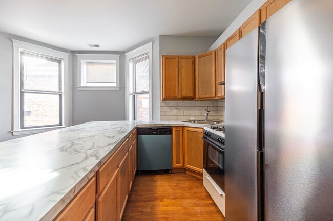 Building Photo - 2519 S Millard Ave