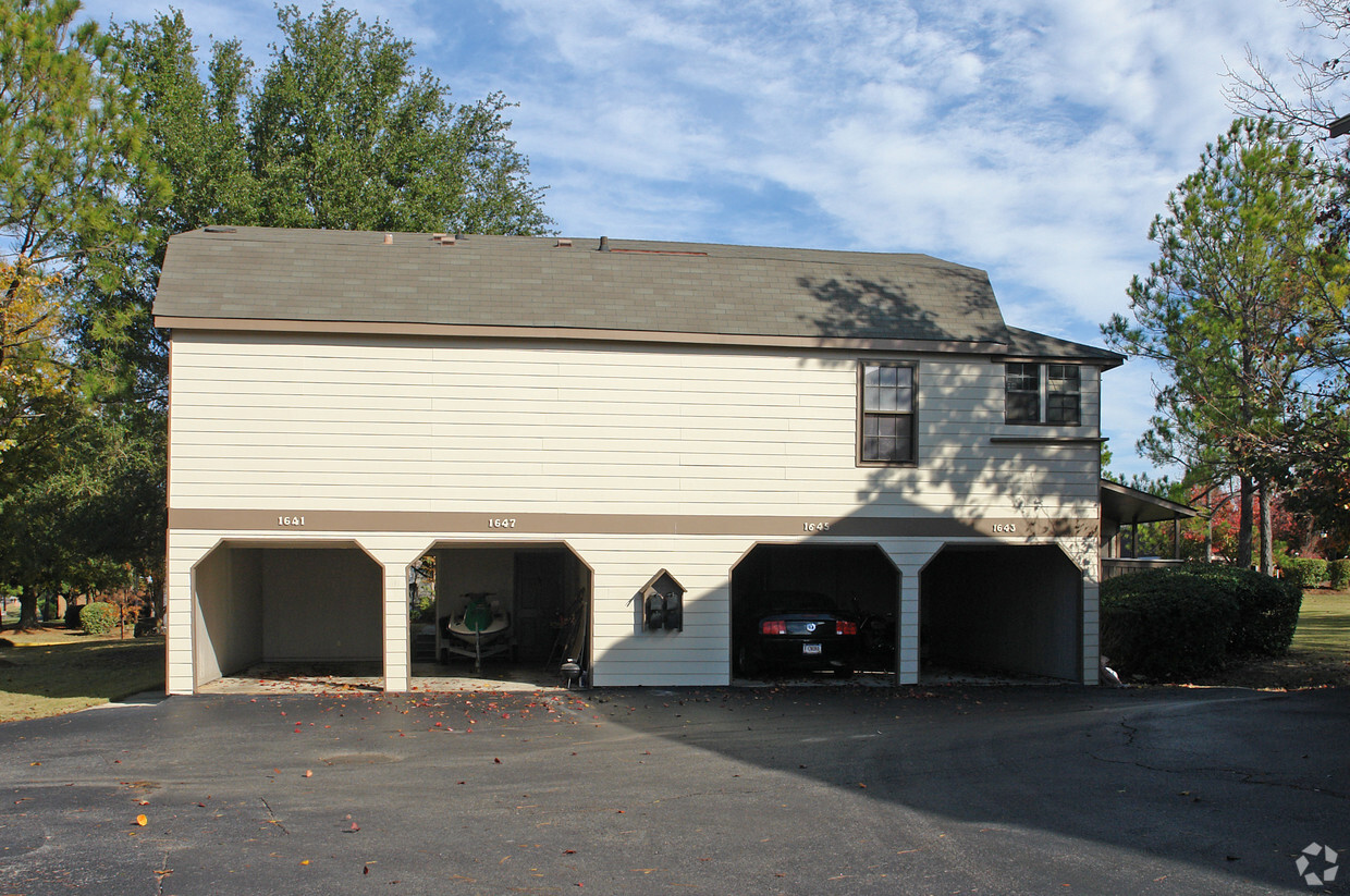 Building Photo - 1641-1647 E Trinity Blvd