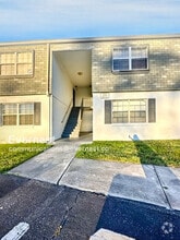 Building Photo - 1000 S Semoran Blvd