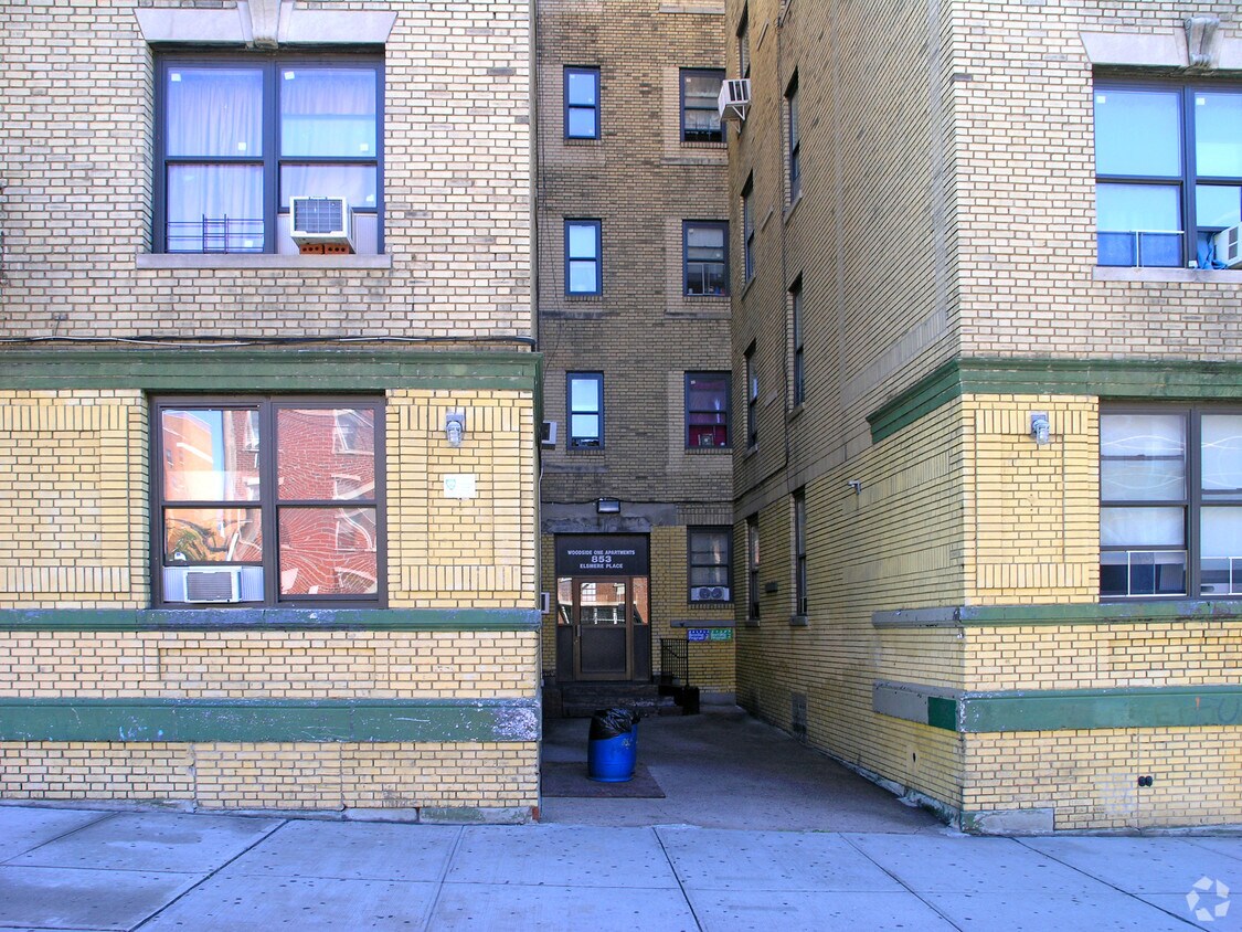 Foto del edificio - 853 Elsmere Pl
