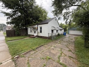 Building Photo - 8508 Chapp Ave