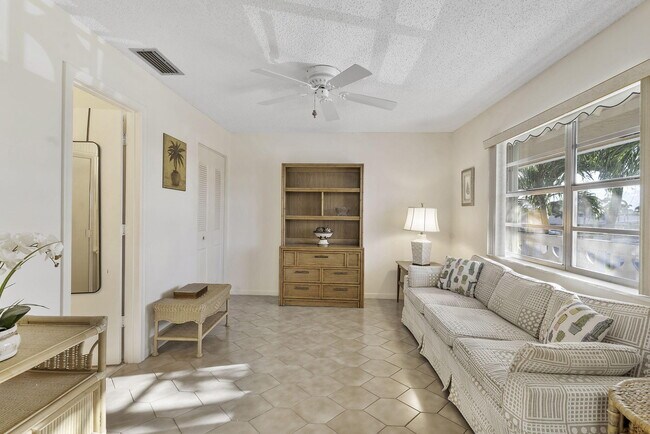 Foto del edificio - 1050 Citrus Way