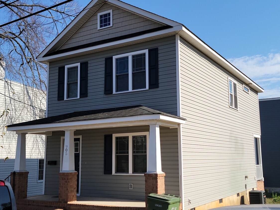Foto principal - 905 Norton St