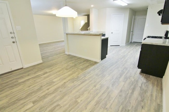 Building Photo - 13223 Withee Path Ln