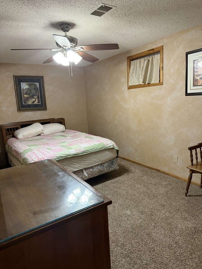 Foto del edificio - 2320 43rd Ave Ct
