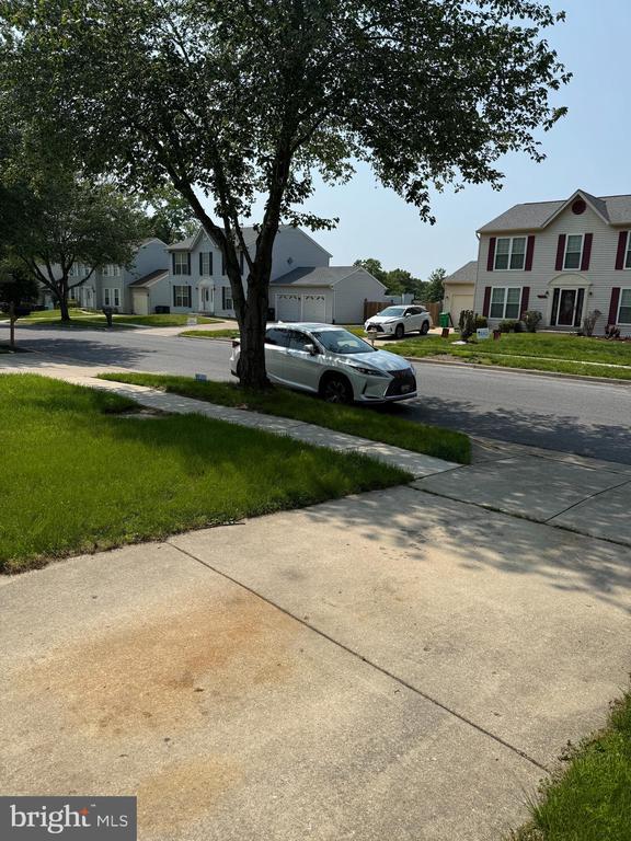 Foto del edificio - 7719 Willow Hill Dr