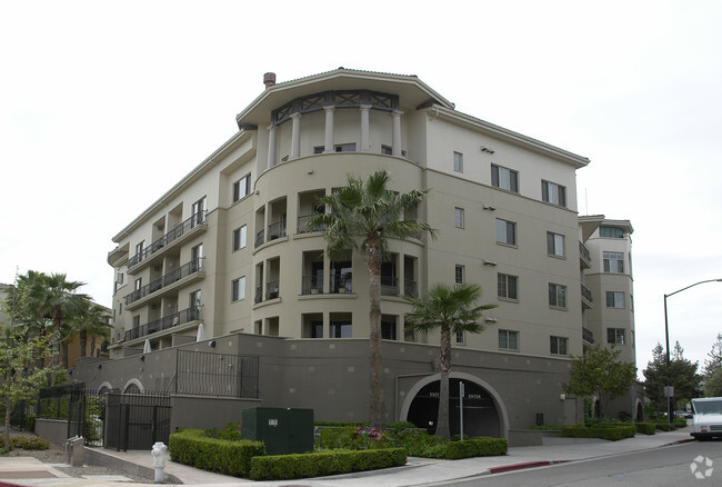 Foto del edificio - The Montecito Condominiums